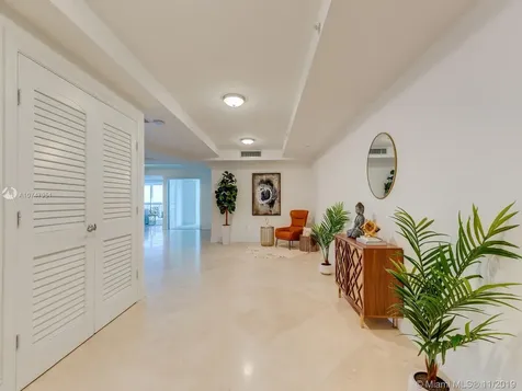 1200 Holiday Drive Fort Lauderdale FL 33316