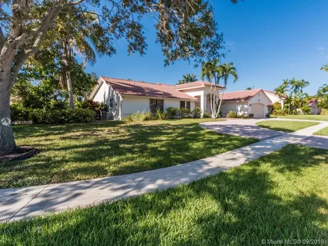 19410 NW 5th Street Pembroke Pines FL 33029
