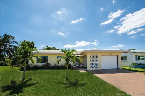 6716 NW 60th Court Tamarac FL 33321