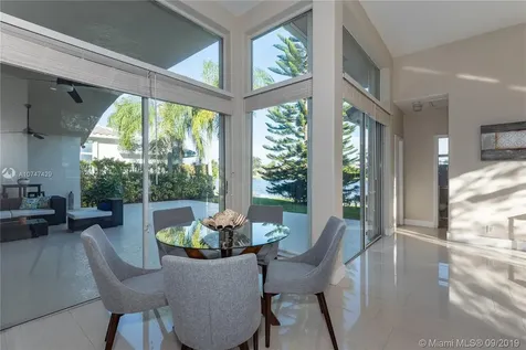 2820 Oakbrook Lane Weston FL 33332