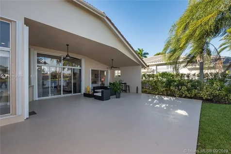 2820 Oakbrook Lane Weston FL 33332