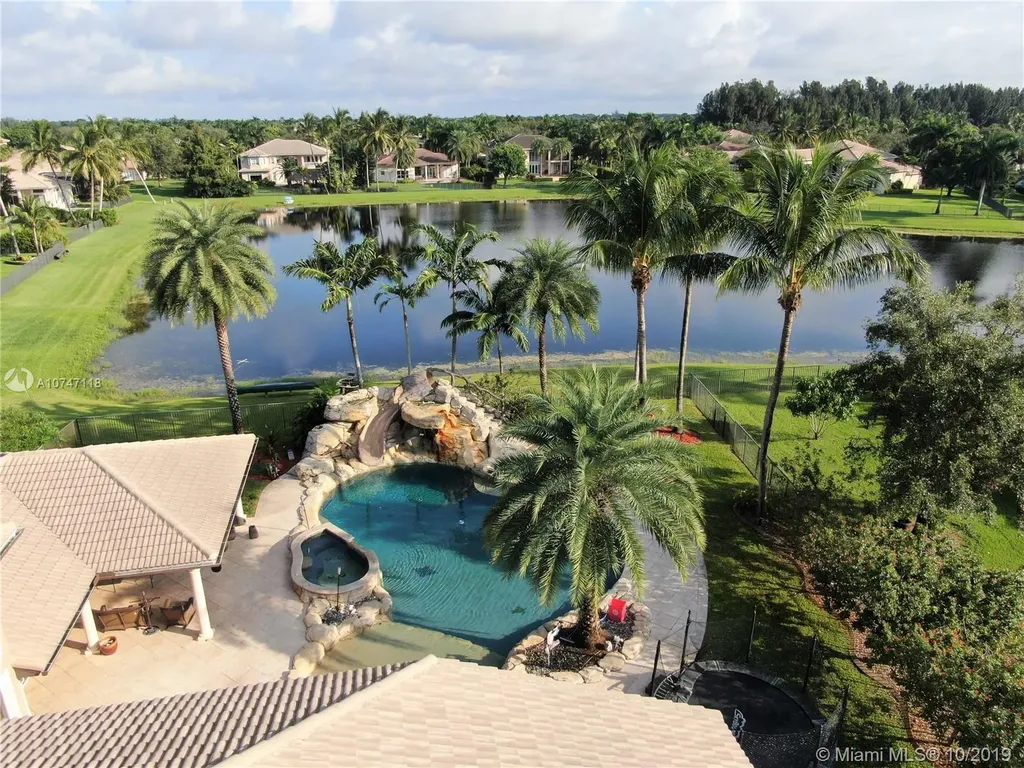 10445 Canterbury Court Davie FL 33328