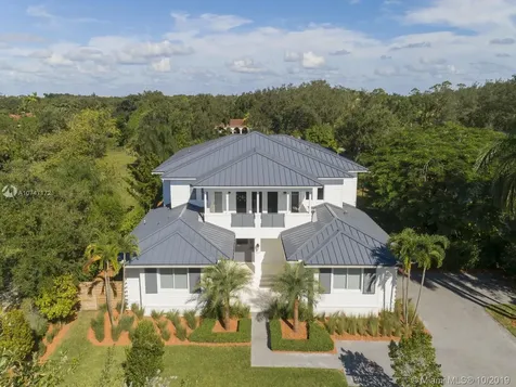 9121 SW 69th Court Pinecrest FL 33156