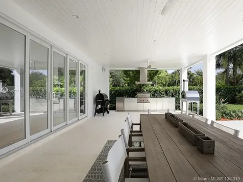 9121 SW 69th Court Pinecrest FL 33156