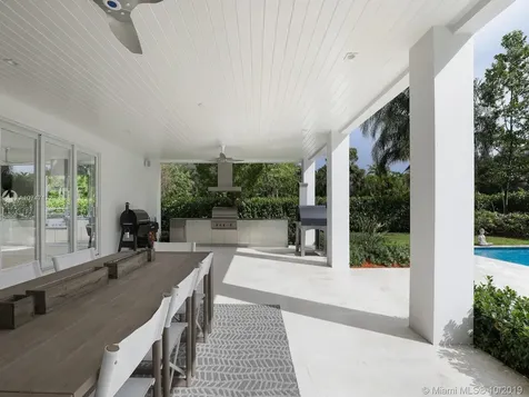 9121 SW 69th Court Pinecrest FL 33156