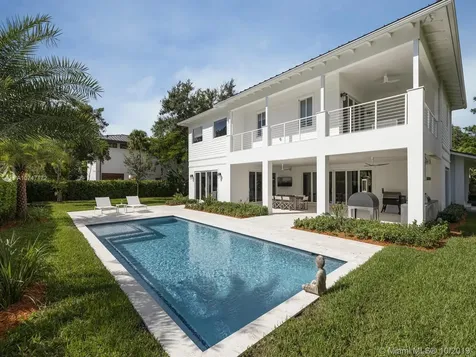 9121 SW 69th Court Pinecrest FL 33156