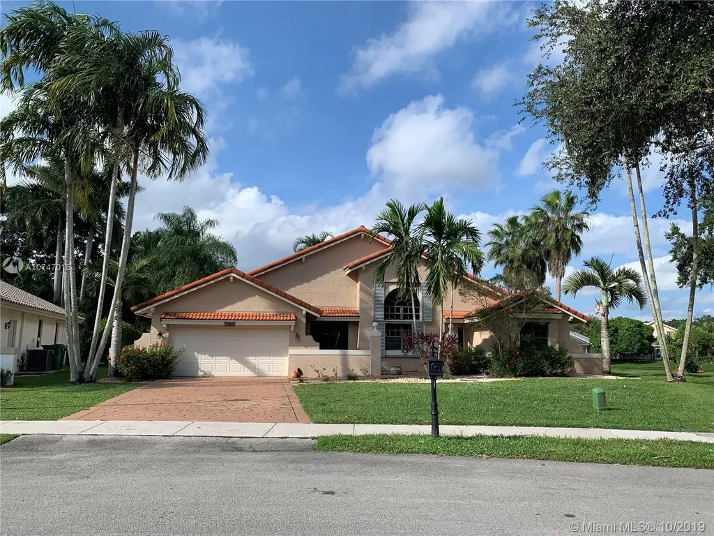 3083 Perriwinkle Circle Davie FL 33328