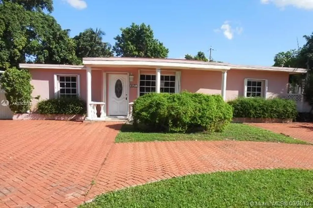 6471 SW 43rd Street Miami FL 33155