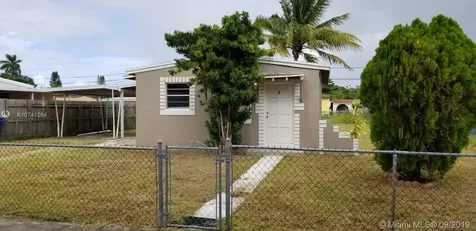 3751 SW 45th Avenue West Park FL 33023