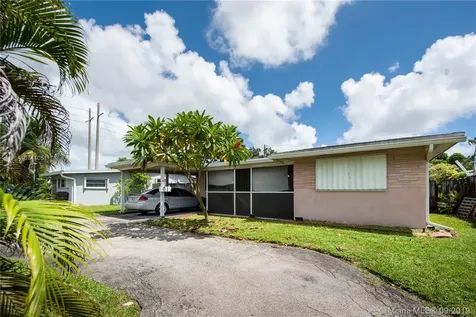 2331 N 68th Avenue Hollywood FL 33024