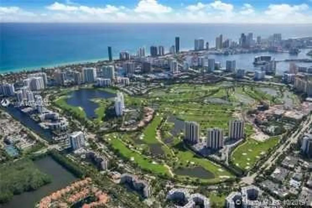 20335 W Country Club Drive Aventura FL 33180