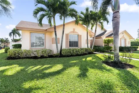 9483 Boca Gardens Circle S Boca Raton FL 33496