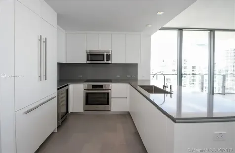 68 SE 6th Street Miami FL 33131