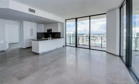 68 SE 6th Street Miami FL 33131