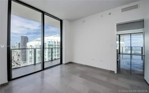 68 SE 6th Street Miami FL 33131