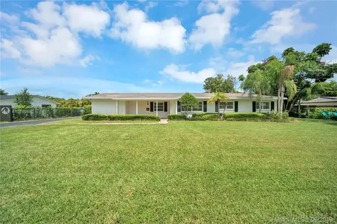 10525 SW 117th Street Miami FL 33176
