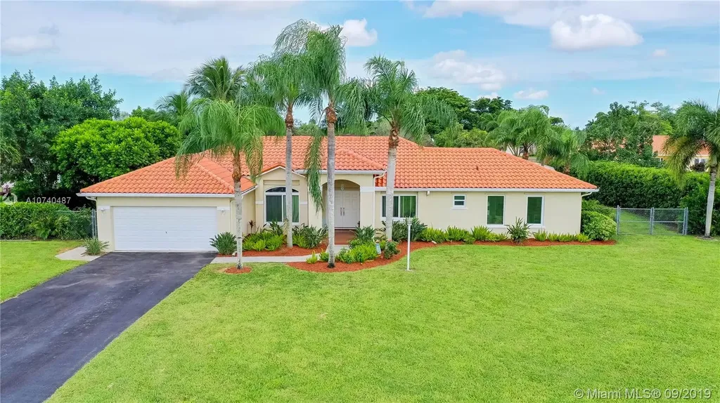 1643 NW 17th Avenue Homestead FL 33030