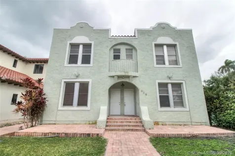 356 West 46th Street Miami Beach FL 33140