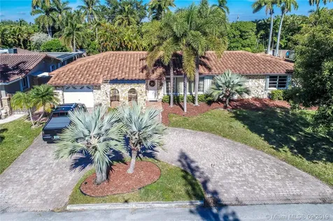 1141 Adams Street Hollywood FL 33019