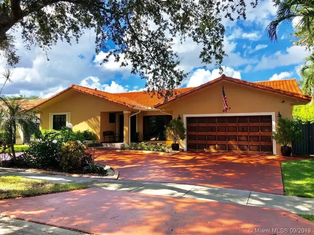 8113 NW 163rd Terrace Miami Lakes FL 33016