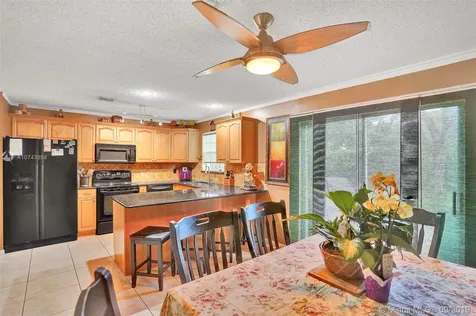 7094 Woodmont Way Tamarac FL 33321