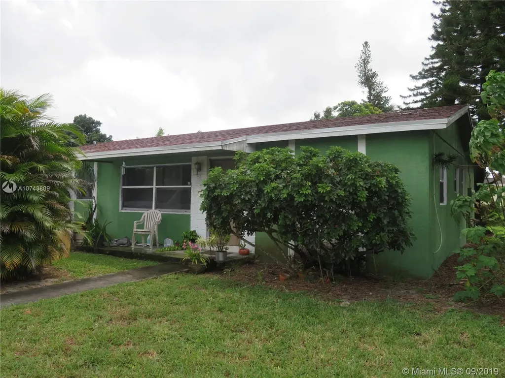 2482 NW 175th Terrace Miami Gardens FL 33056