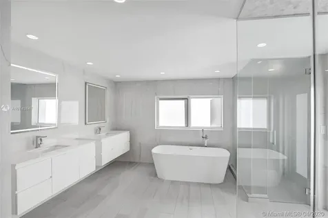 1892 NE 124th Street North Miami FL 33181