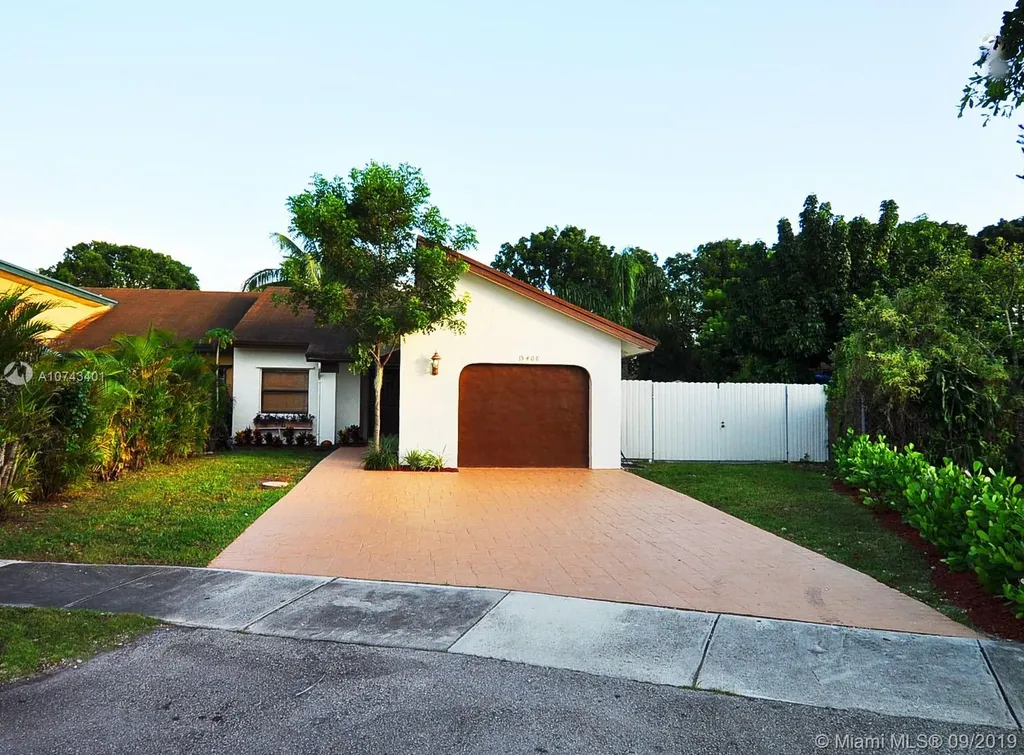 15408 SW 71st Street Miami FL 33193