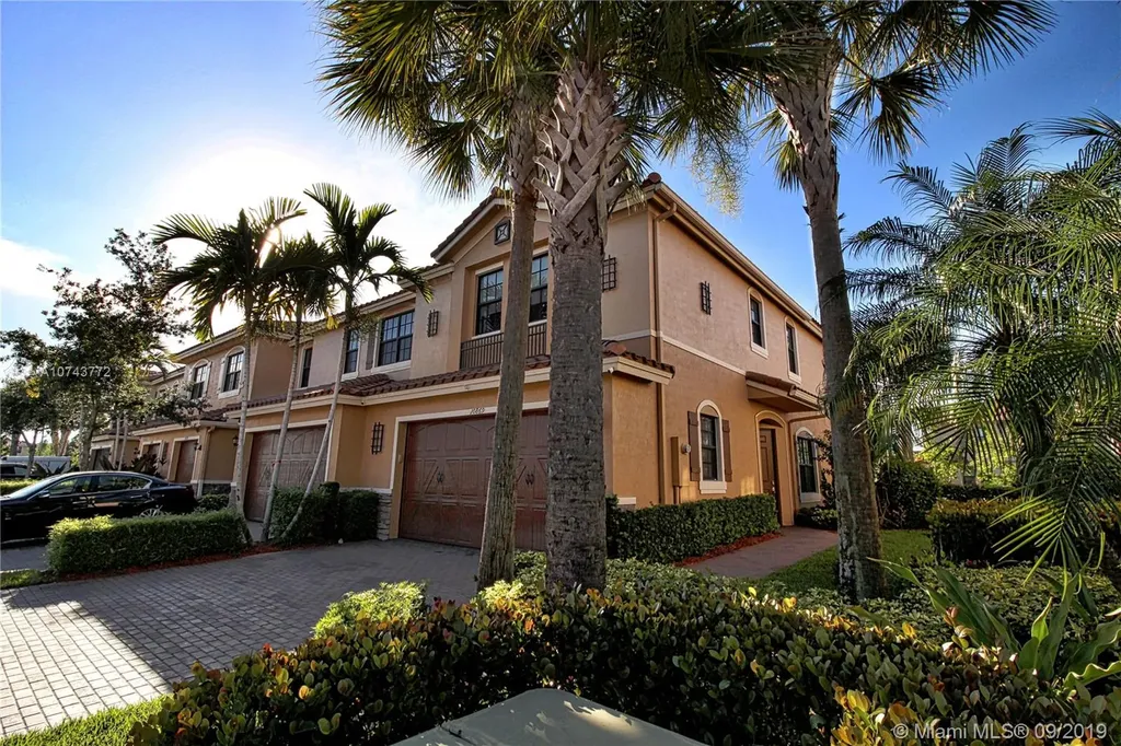10869 NW 74th Drive Parkland FL 33076