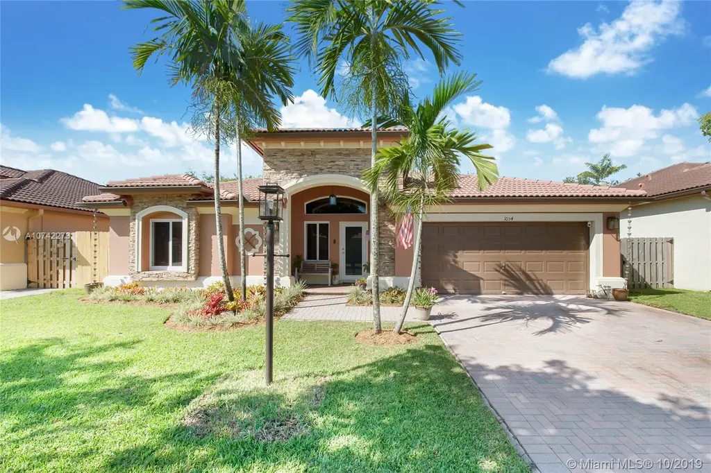 1054 NE 35th Avenue Homestead FL 33033
