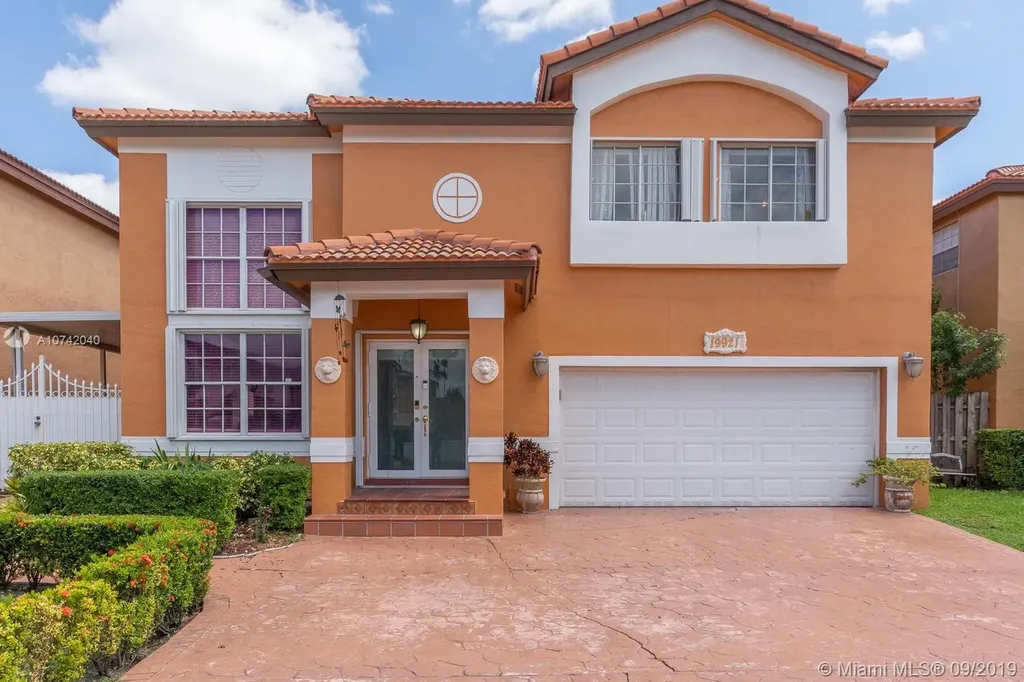 19921 NW 86th Avenue Hialeah FL 33015