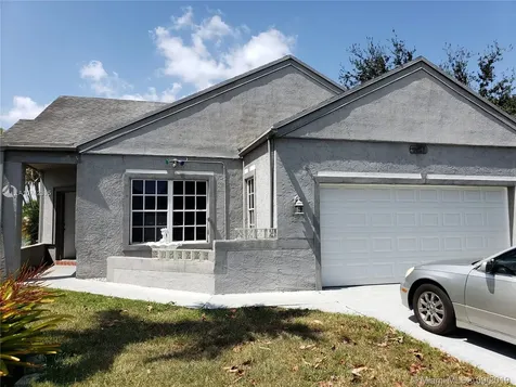 8671 SW 12th Street Pembroke Pines FL 33025
