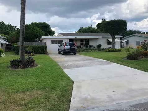 3153 Emerson Avenue Palm Springs FL 33461