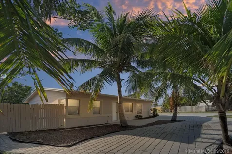 2651 NE 8th Avenue Pompano Beach FL 33064