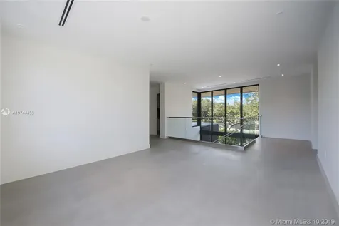 5390 SW 76th Street Miami FL 33143