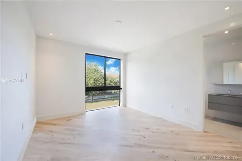 5390 SW 76th Street Miami FL 33143