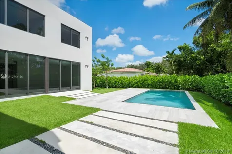 5390 SW 76th Street Miami FL 33143