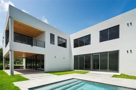 5390 SW 76th Street Miami FL 33143