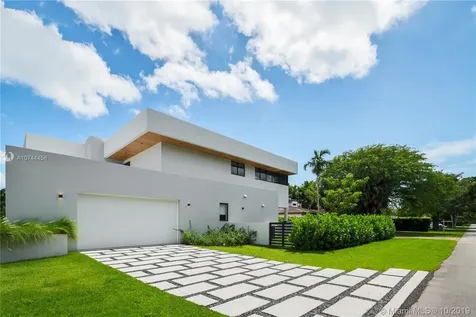 5390 SW 76th Street Miami FL 33143