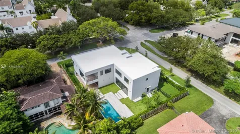 5390 SW 76th Street Miami FL 33143