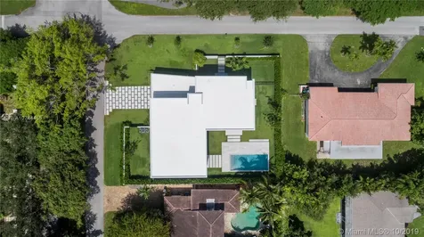 5390 SW 76th Street Miami FL 33143