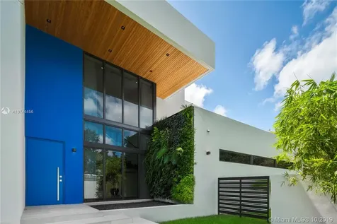 5390 SW 76th Street Miami FL 33143