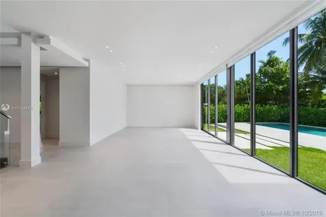 5390 SW 76th Street Miami FL 33143