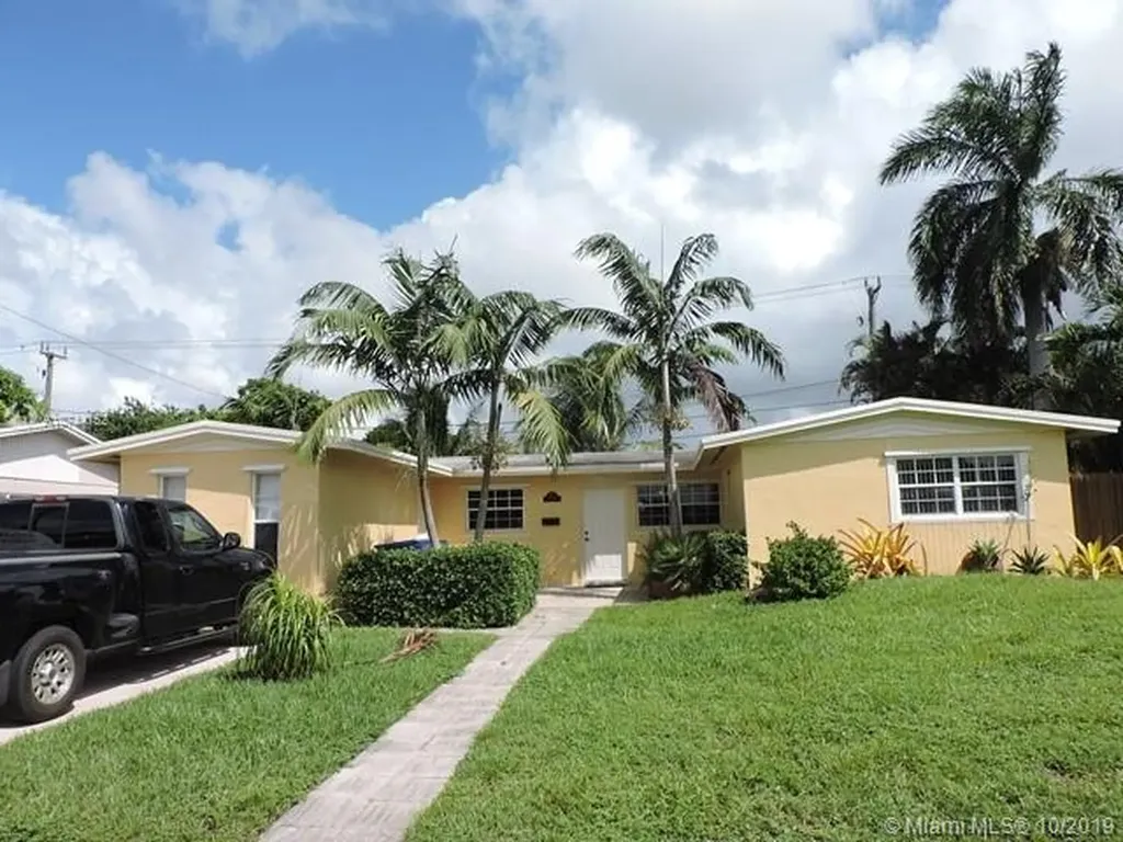 6751 Allen Street Hollywood FL 33024