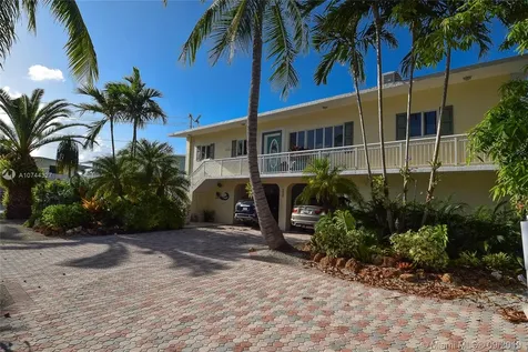 305 Saint Thomas Avenue Key Largo FL 33037