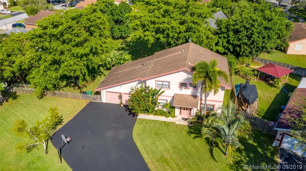11523 SW 53rd Place Cooper City FL 33330