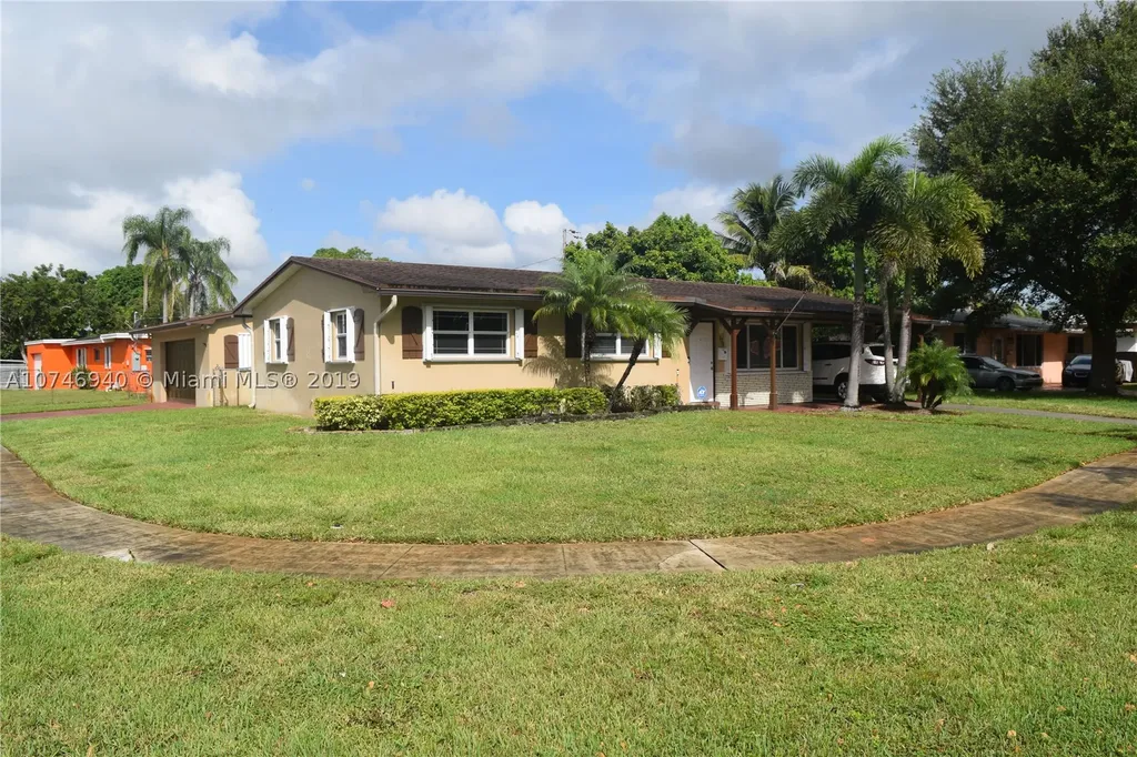 730 SW 68th Boulevard Pembroke Pines FL 33023