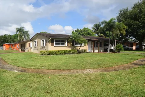 730 SW 68th Boulevard Pembroke Pines FL 33023