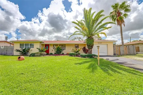 6840 SW 16th Court Pembroke Pines FL 33023