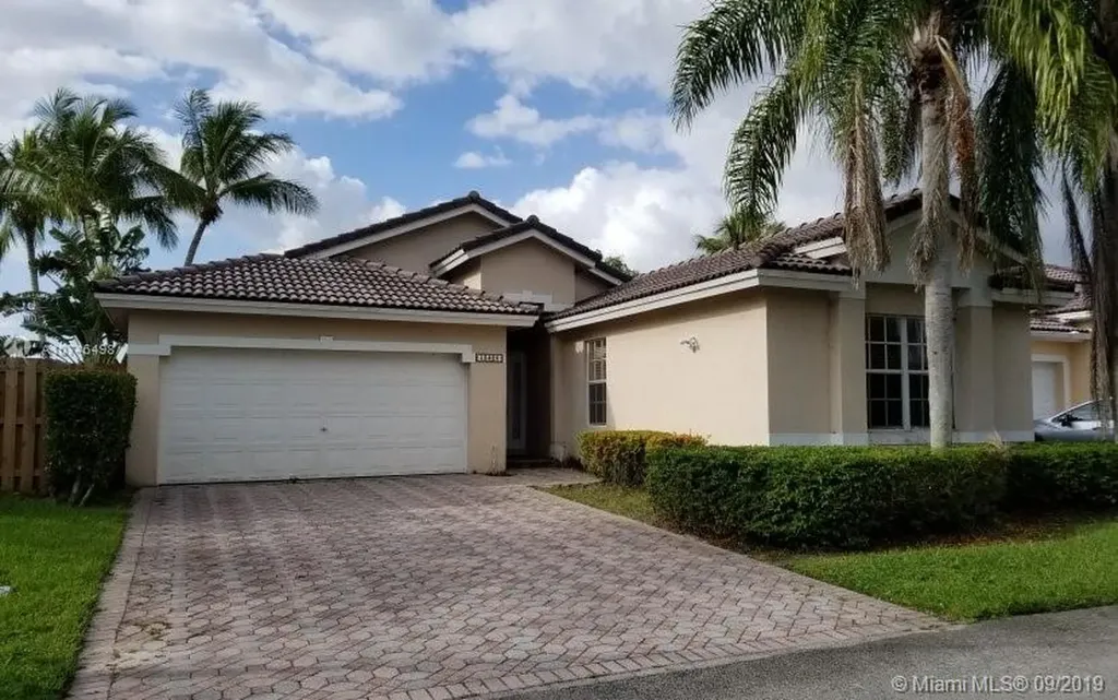 12426 SW 140th Street Miami FL 33186